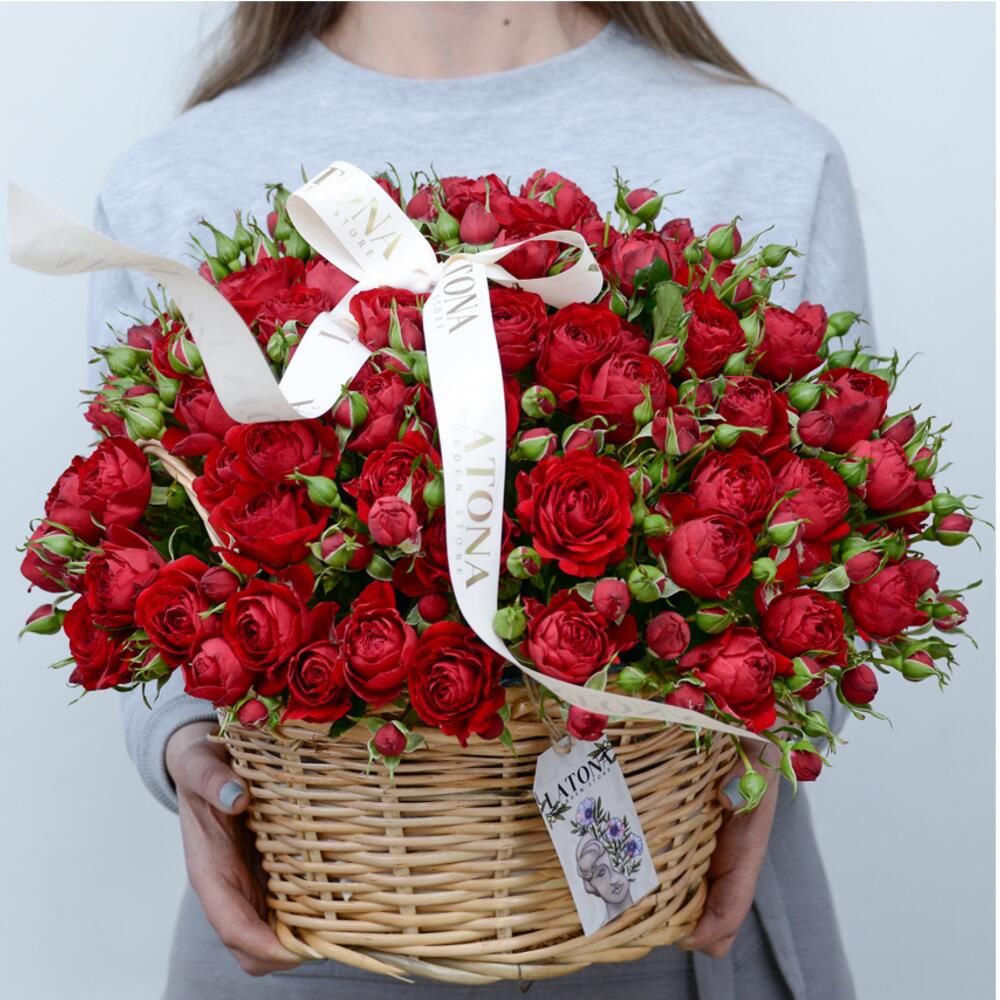 Корзина MARGERT с пионовидными розами